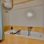 Tritsa House, 3-bedroom Next To Corfu Town And Airport *