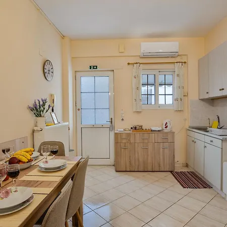 Tritsa House, 3-bedroom Next To Corfu Town And Airport