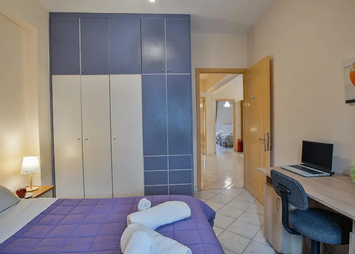 Tritsa House, 3-bedroom Next To Corfu Town And Airport Apartment *