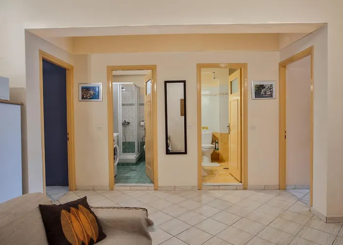 Apartment Tritsa House, 3-bedroom Next To Corfu Town And Airport